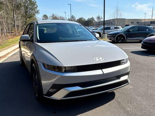 2026 Hyundai IONIQ 5 SE