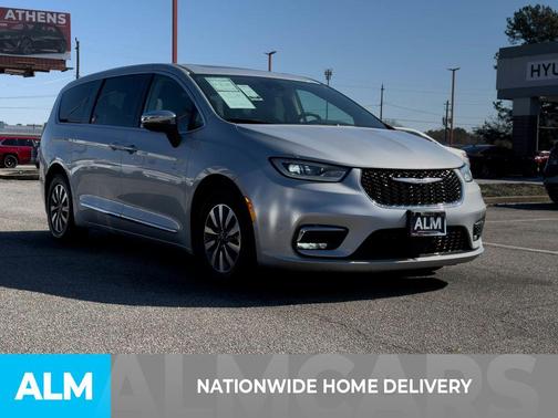 2023 Chrysler Pacifica Hybrid Limited