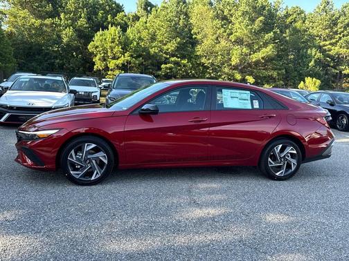 2025 Hyundai ELANTRA SEL Sport