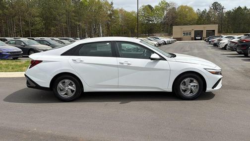 Serenity White Pearl 2026 Hyundai ELANTRA SE