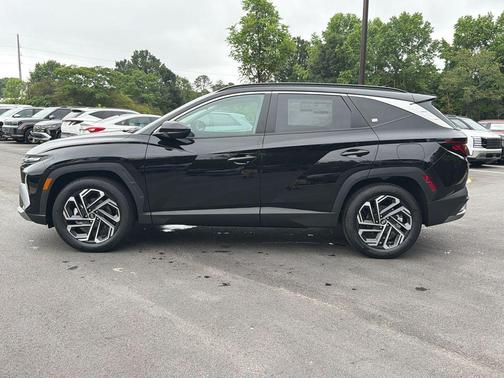 Phantom Black 2026 Hyundai TUCSON SEL