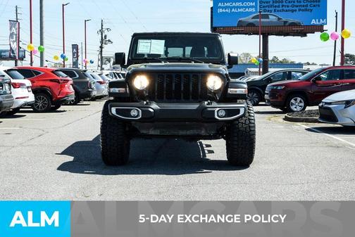 2023 Jeep Gladiator Sport