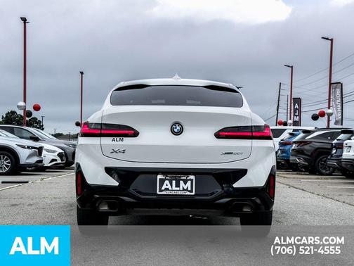 White 2023 BMW X4 xDrive30i