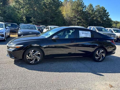 2025 Hyundai ELANTRA HEV SEL Sport