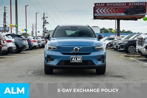2023 Volvo XC40 Recharge Pure Electric Twin Plus