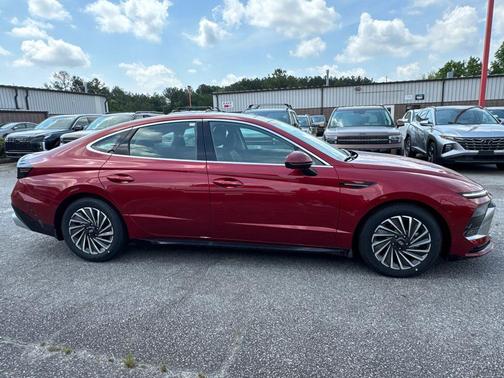 2025 Hyundai SONATA Hybrid Limited