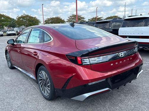 2025 Hyundai SONATA Hybrid Limited