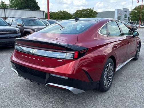 2025 Hyundai SONATA Hybrid Limited