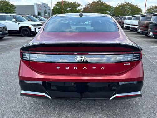 2025 Hyundai SONATA Hybrid Limited