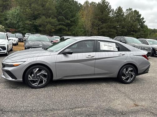2025 Hyundai ELANTRA HEV SEL Sport