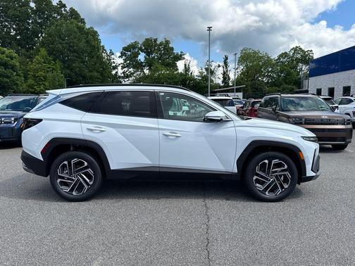 2025 Hyundai TUCSON Hybrid Limited
