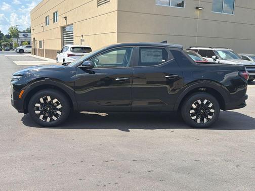 Phantom Black 2026 Hyundai SANTA CRUZ SE