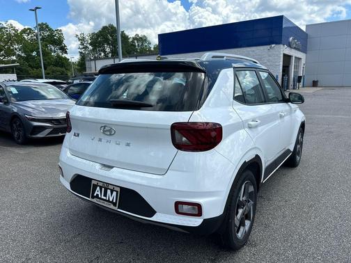 2025 Hyundai VENUE Limited