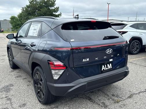 2026 Hyundai KONA SEL