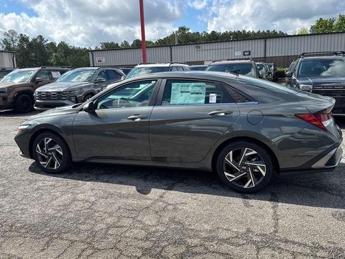 2025 Hyundai ELANTRA HEV Limited
