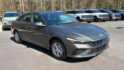 Amazon Gray 2026 Hyundai ELANTRA SE