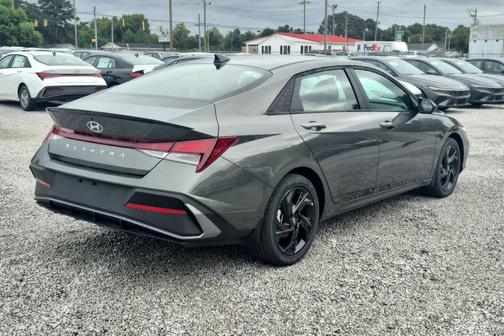Amazon Gray 2026 Hyundai ELANTRA SEL Sport