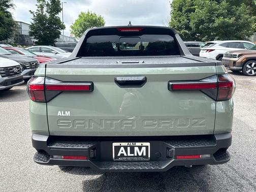 2025 Hyundai SANTA CRUZ SEL Activity