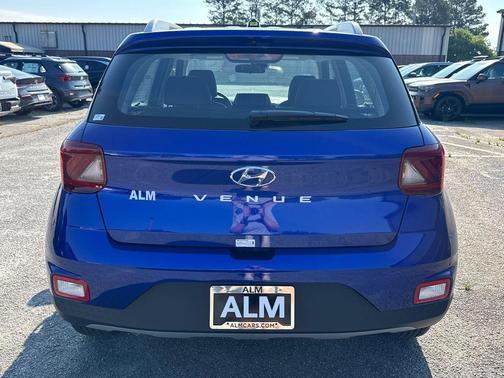 2025 Hyundai VENUE Limited