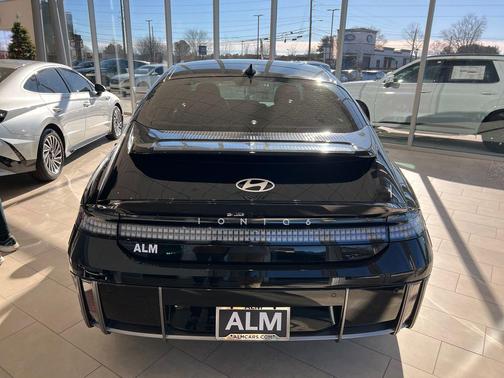 2025 Hyundai IONIQ 6 SE