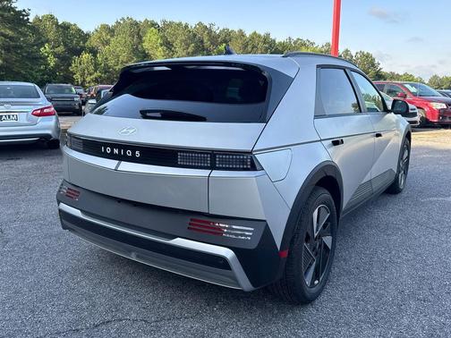 2025 Hyundai IONIQ 5 SEL