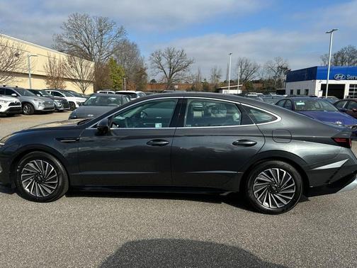 2025 Hyundai SONATA Hybrid Limited