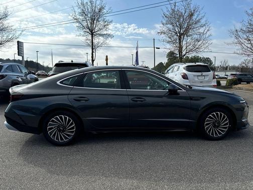 2025 Hyundai SONATA Hybrid Limited