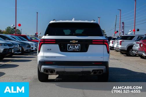 2024 Chevrolet Traverse LT