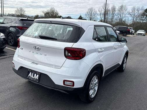 Lunar White 2026 Hyundai VENUE SE