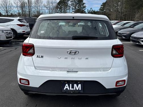Lunar White 2026 Hyundai VENUE SE