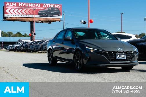 2023 Hyundai ELANTRA SEL