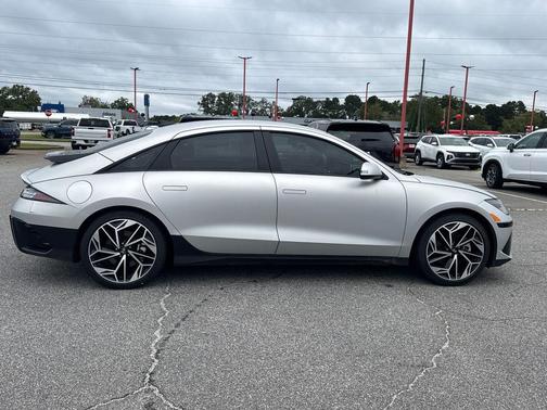 2025 Hyundai IONIQ 6 SEL