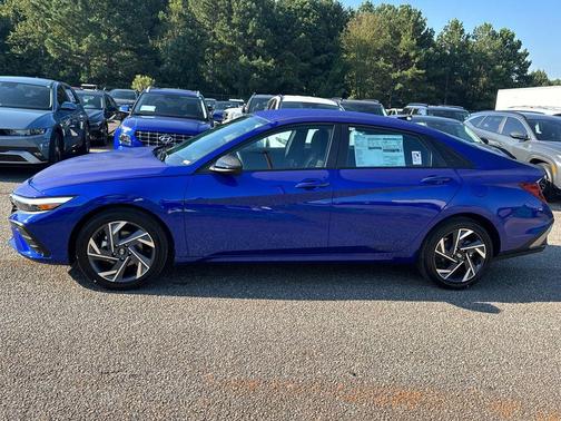2025 Hyundai ELANTRA SEL Sport