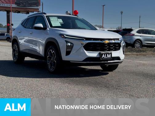 2025 Chevrolet Trax LT