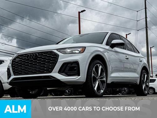 Glacier White Metallic 2023 Audi Q5 45 S line quattro Premium