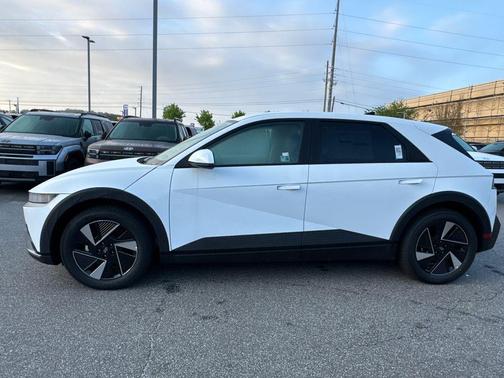 2025 Hyundai IONIQ 5 SE