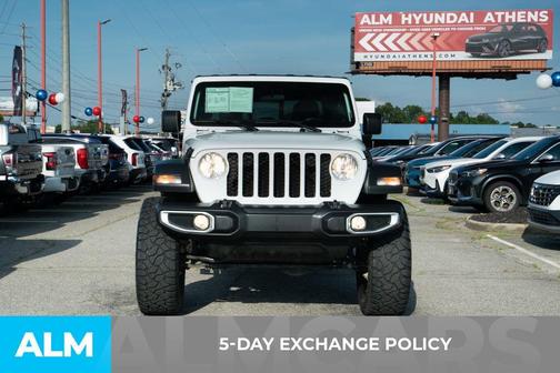 2023 Jeep Gladiator Sport