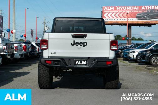 2023 Jeep Gladiator Sport