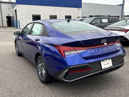 2025 Hyundai ELANTRA HEV Blue