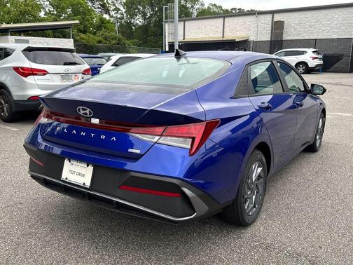 2025 Hyundai ELANTRA HEV Blue