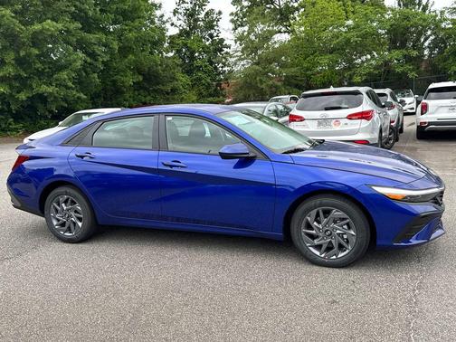 2025 Hyundai ELANTRA HEV Blue