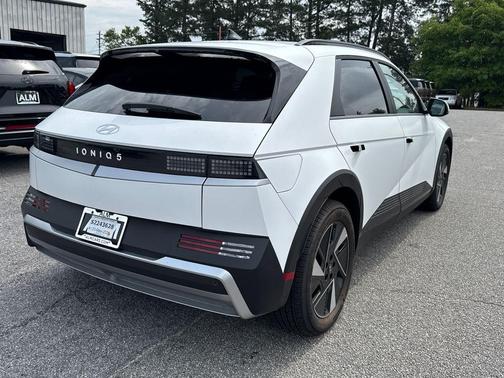 2025 Hyundai IONIQ 5 SEL