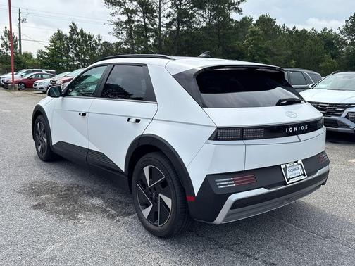 2025 Hyundai IONIQ 5 SEL