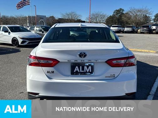 2019 Toyota Camry Hybrid LE