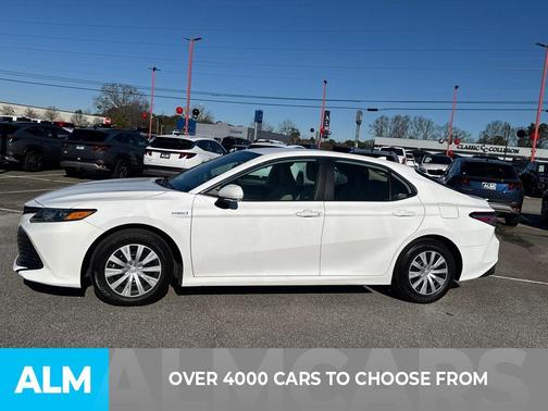 2019 Toyota Camry Hybrid LE