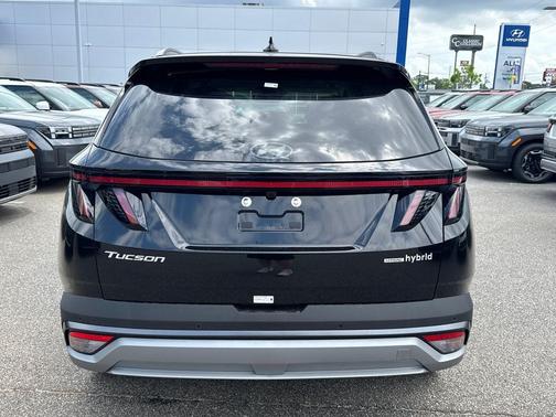 2025 Hyundai TUCSON Hybrid Limited