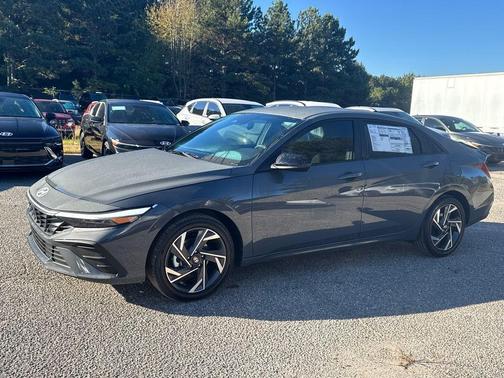 2025 Hyundai ELANTRA HEV SEL Sport