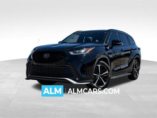 Midnight Black Metallic 2021 Toyota Highlander XSE