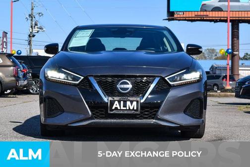 2023 Nissan Maxima SV
