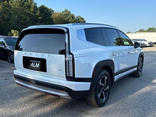 2026 Hyundai IONIQ 9 SE